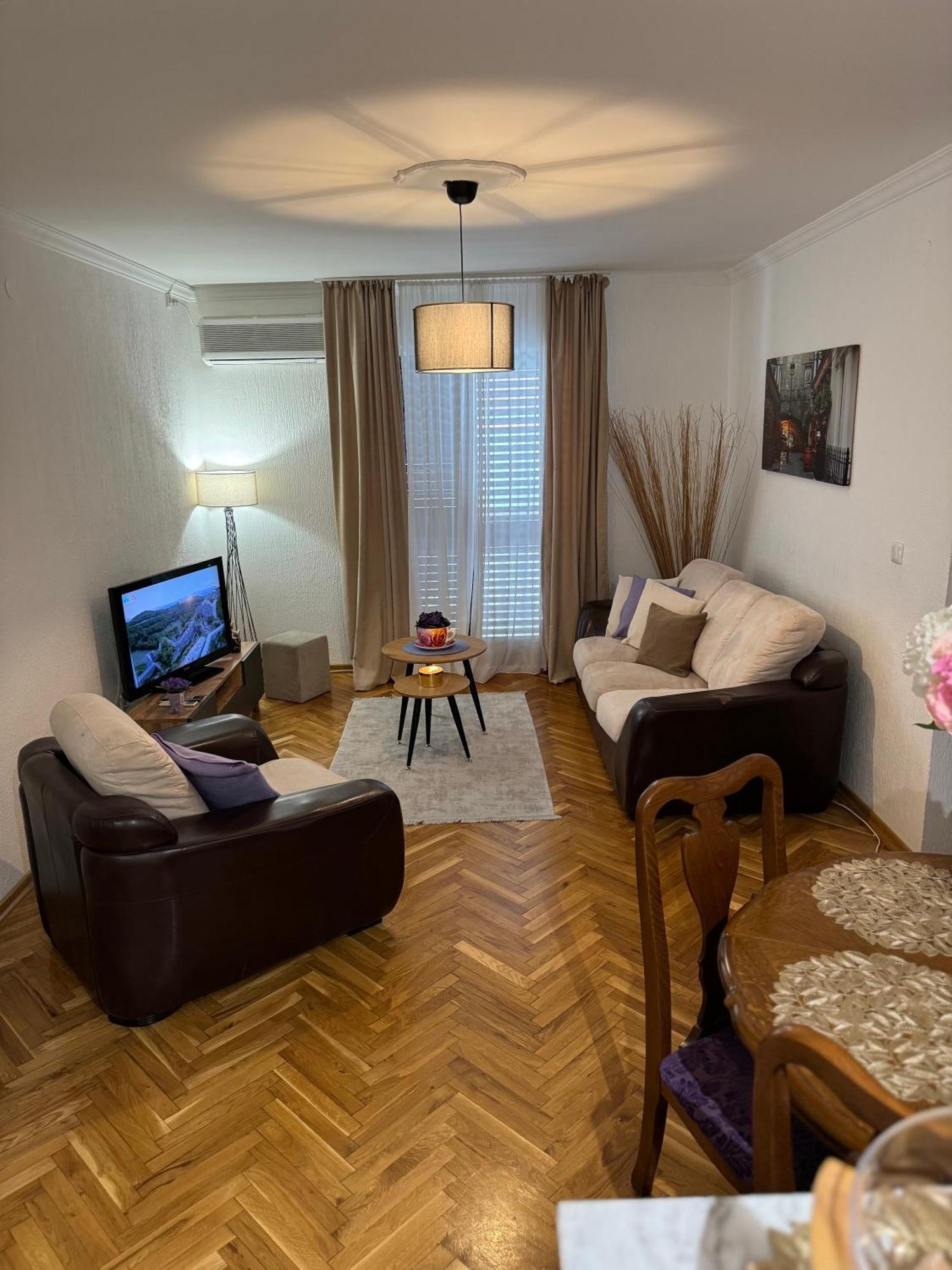 Casa Apartments, Two-bedroom