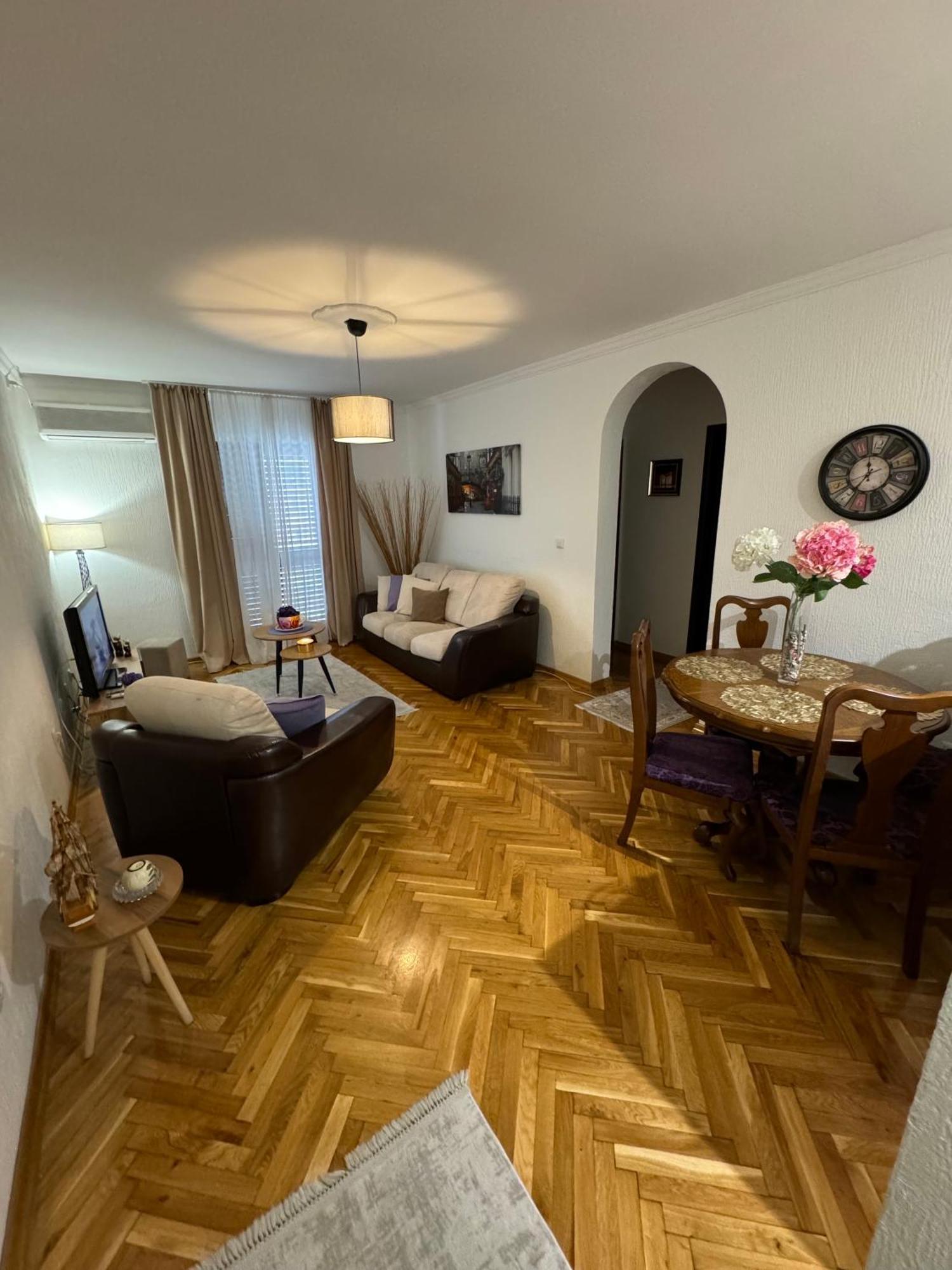 Casa Apartments, Two-bedroom